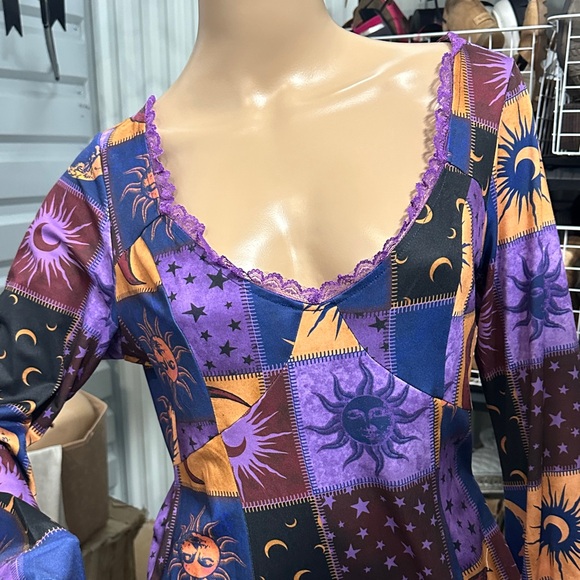 Vibrant 60s inspired Sun and Moon Mini Dress in Purple and Orange - Picture 2 of 7